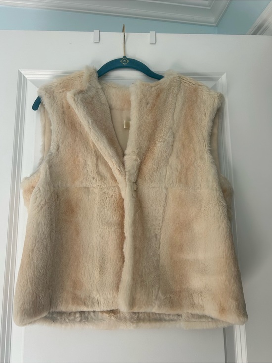 Suarez Jackets & Blazers - Beige Rabbit Fur Vest - Plush Sleeveless Jacket